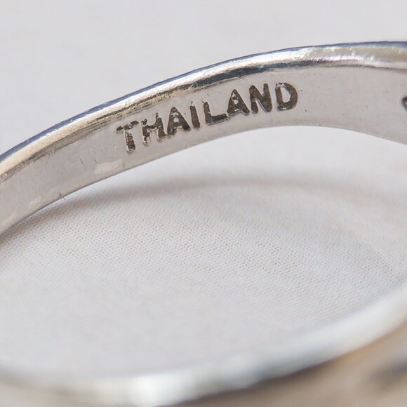 Sterling Silver Mother-of-Pearl Ring, Sz 6.5 — elongated oval, split shank - Picture 5 of 13